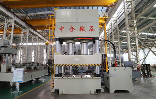 如何選擇可靠的1000噸四柱液壓機(jī)廠家？
